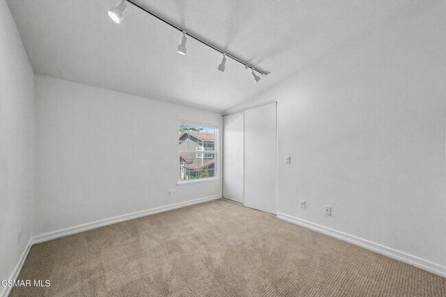 Building Photo - 4259 Flintlock Ln