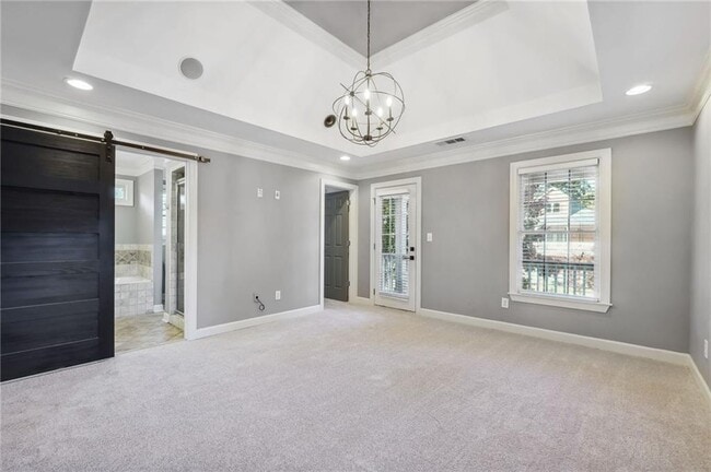 Building Photo - 163 Richmond St SE