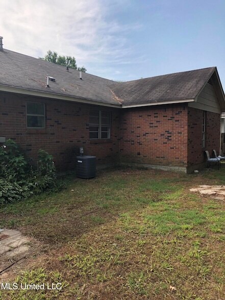 Building Photo - 8341 Old Forge Rd