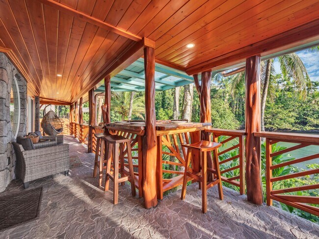 Building Photo - Oceanfront Estate: The Honolii Hale