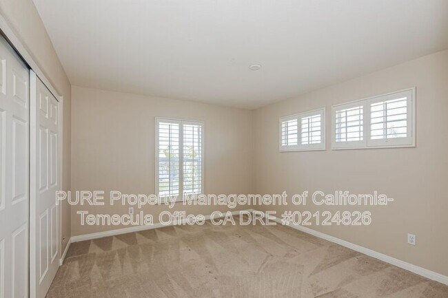 Building Photo - 24660 Lincoln Ave