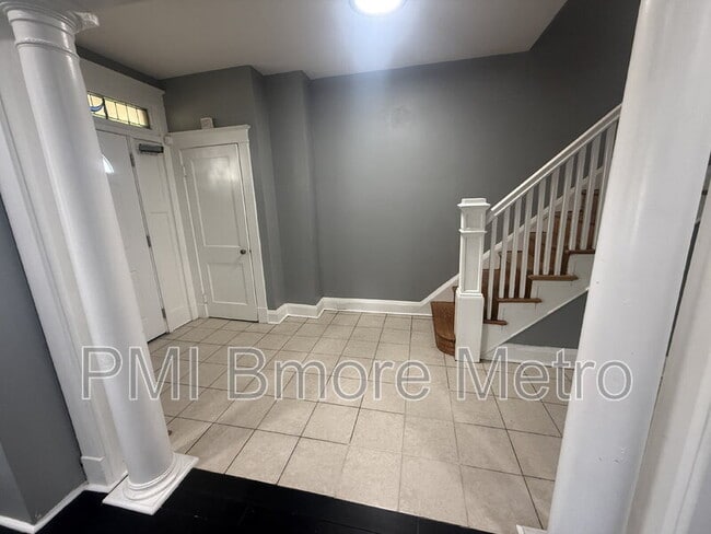 Building Photo - 531 Willow Ave