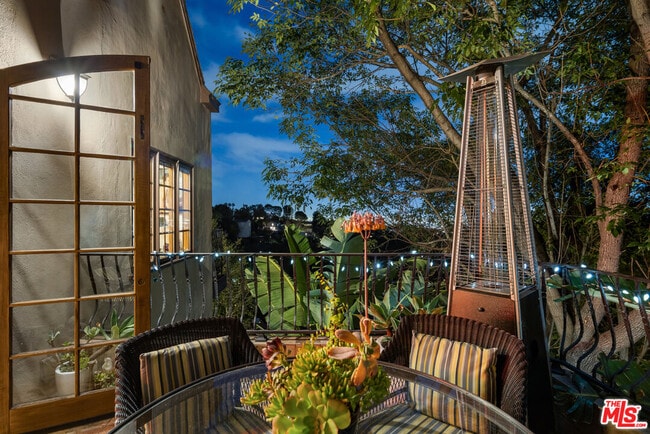 Building Photo - 3340 Durand Dr