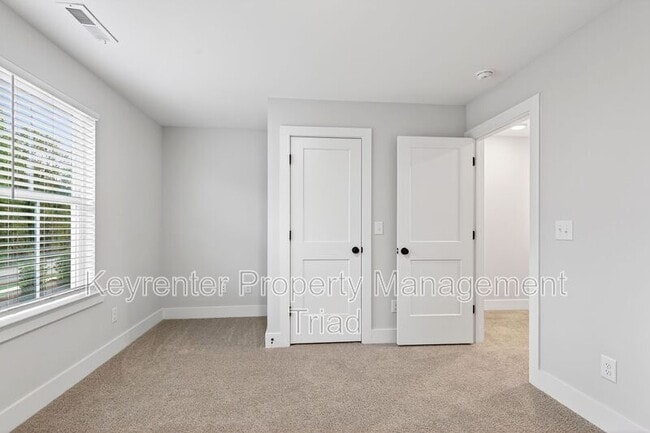 Building Photo - 4655 Canter Park Ln