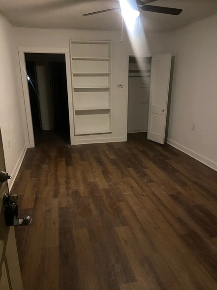 Building Photo - 1610 Hearn St