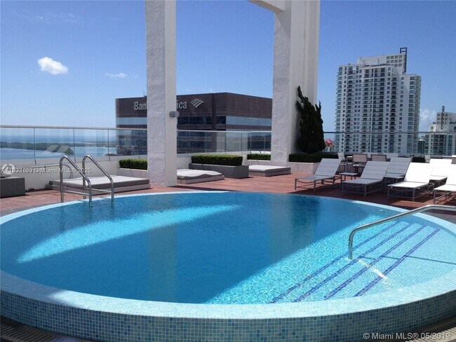 Building Photo - 500 Brickell Ave