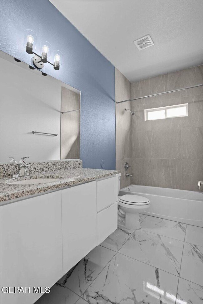 Building Photo - 11492 Summer Dr