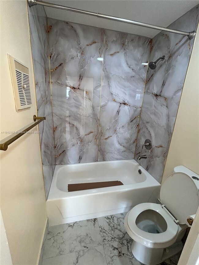 Building Photo - 840 Independence Dr