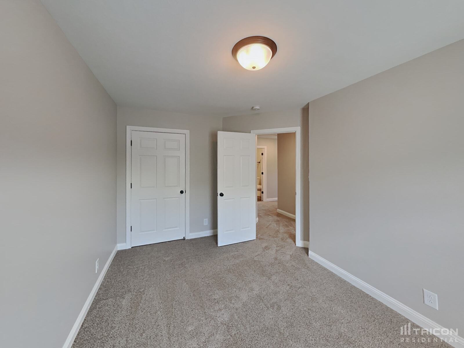 Building Photo - 129 Bonnell Dr