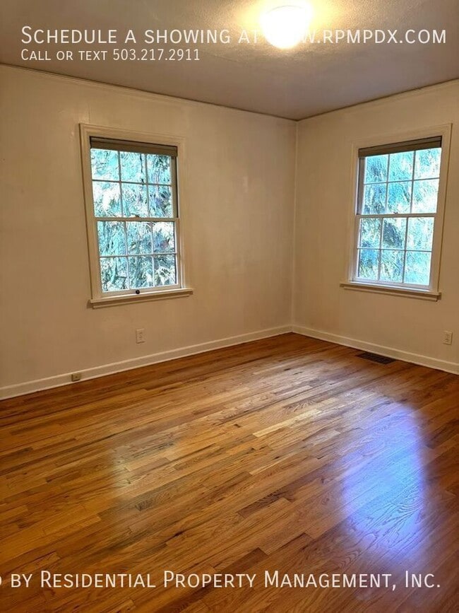 Building Photo - 1938 SW Edgewood Rd