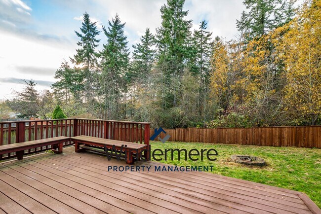 Building Photo - 1134 NW Redwing Dr