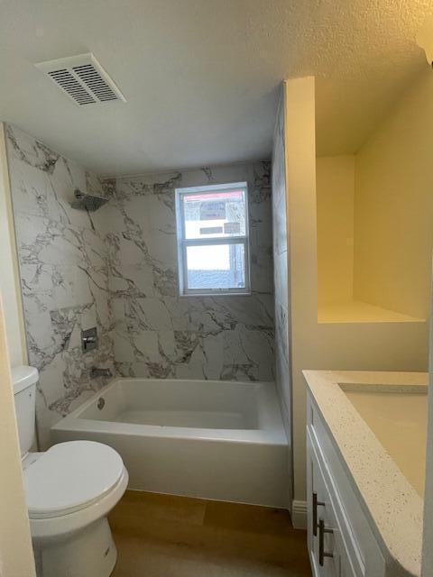 Building Photo - 302 N Tamarind Ave