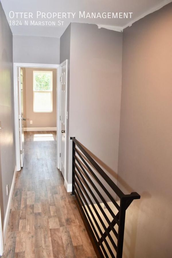 Building Photo - Sun-lit 2BR/1BA Steps from Shopping & Septa