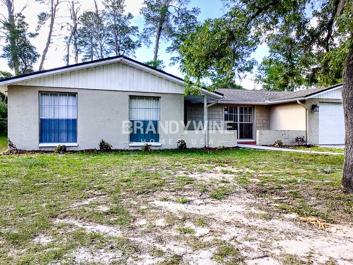 Building Photo - 7755 Tanglewood Dr