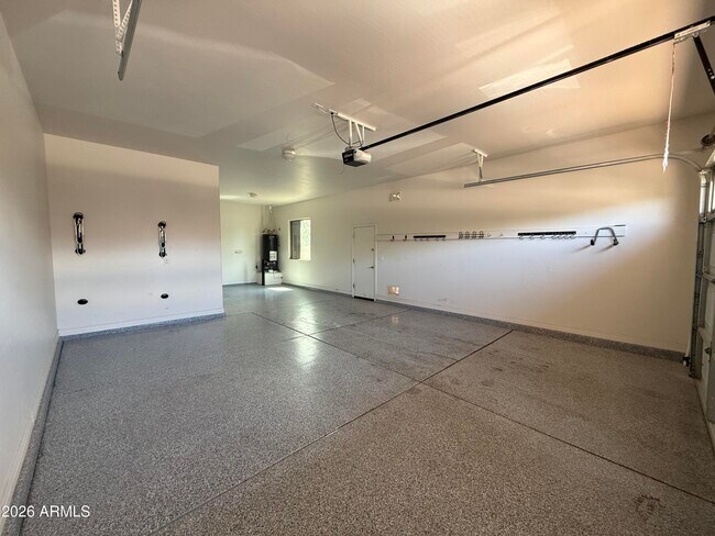 Building Photo - 4045 S Camellia Dr