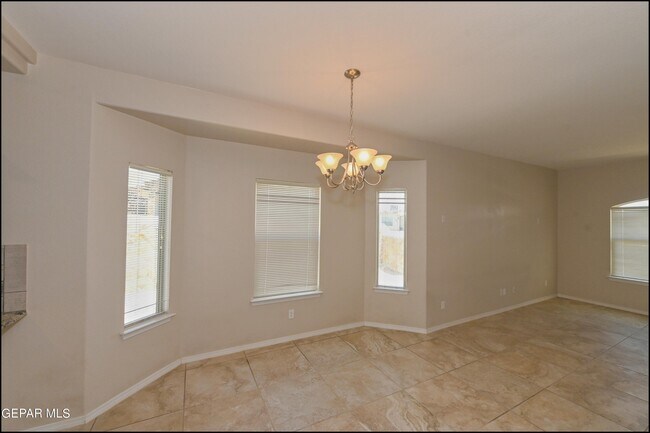 Building Photo - 373 Aidan Gordon Cir