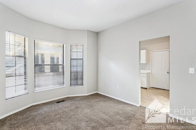 Building Photo - Single Family Home in Central Wichita