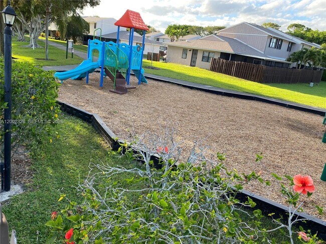 Building Photo - 16387 Water Way