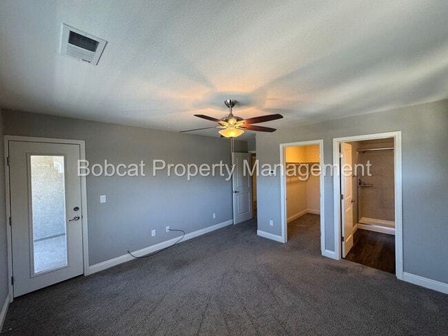 Building Photo - 1393 Handelin Rd