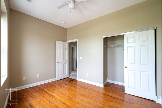 Building Photo - 225 E 5th Ave