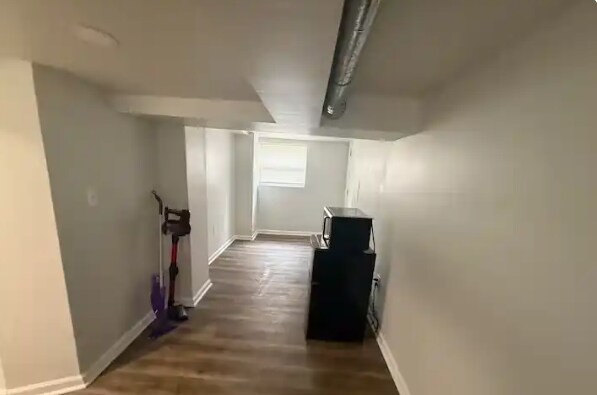 Building Photo - 1 Maple Ave