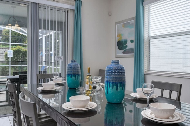 Building Photo - 1580 Tempo Ln