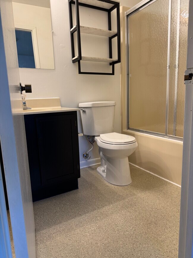 Building Photo - 334 Shenandoah Cir