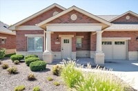 Building Photo - Waverly Inn and Cottages - 517