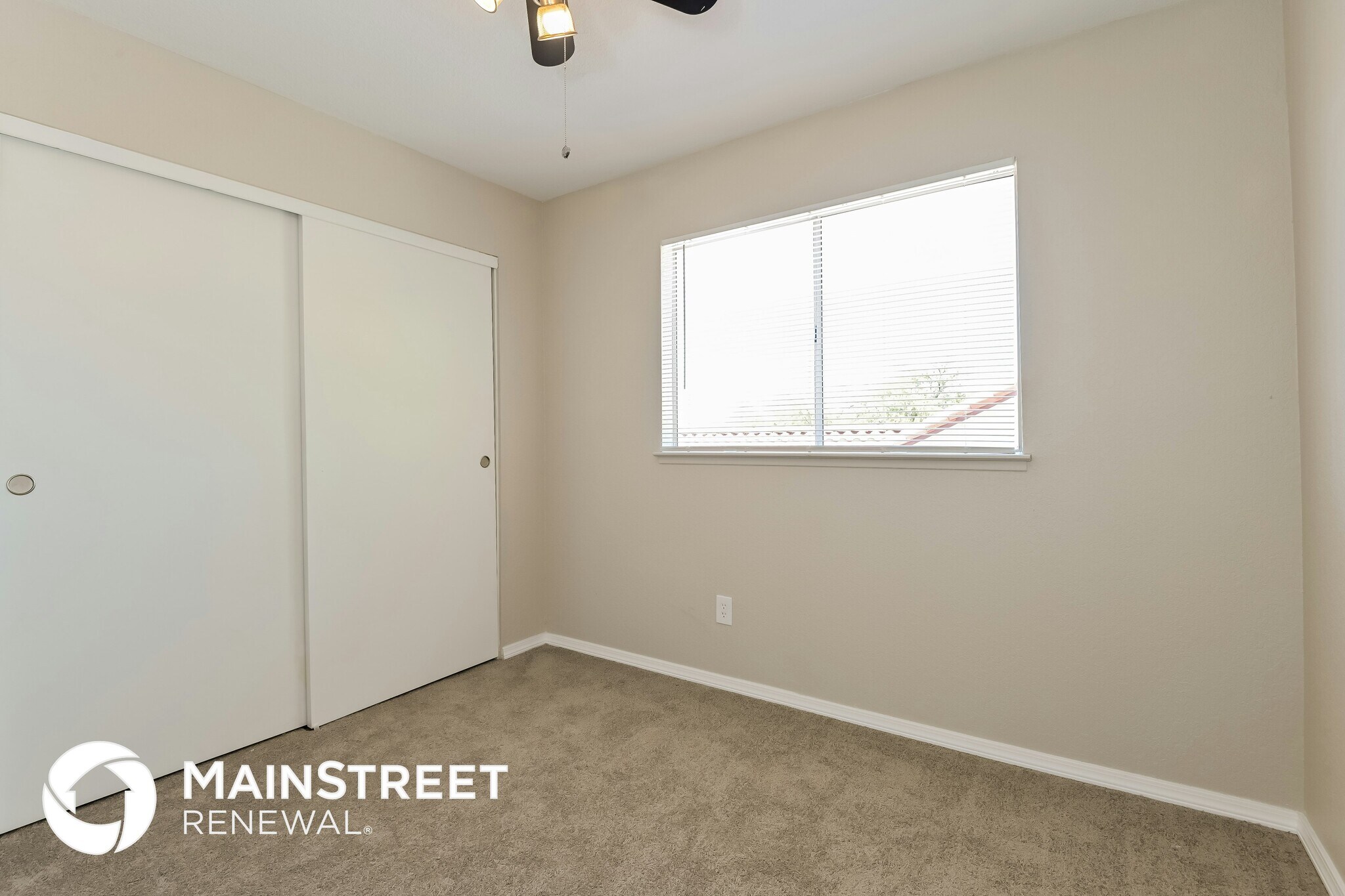 Building Photo - 9585 E Ashford Dr