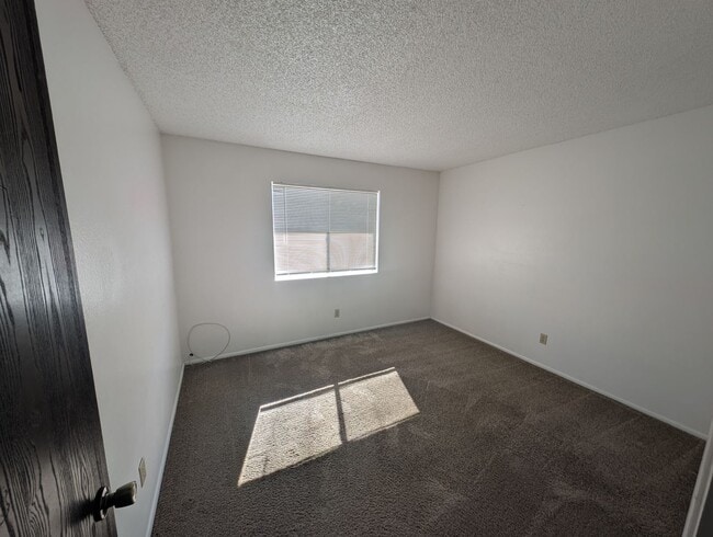 Building Photo - R317