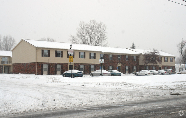 Primary Photo - Hilltop Village Apartments