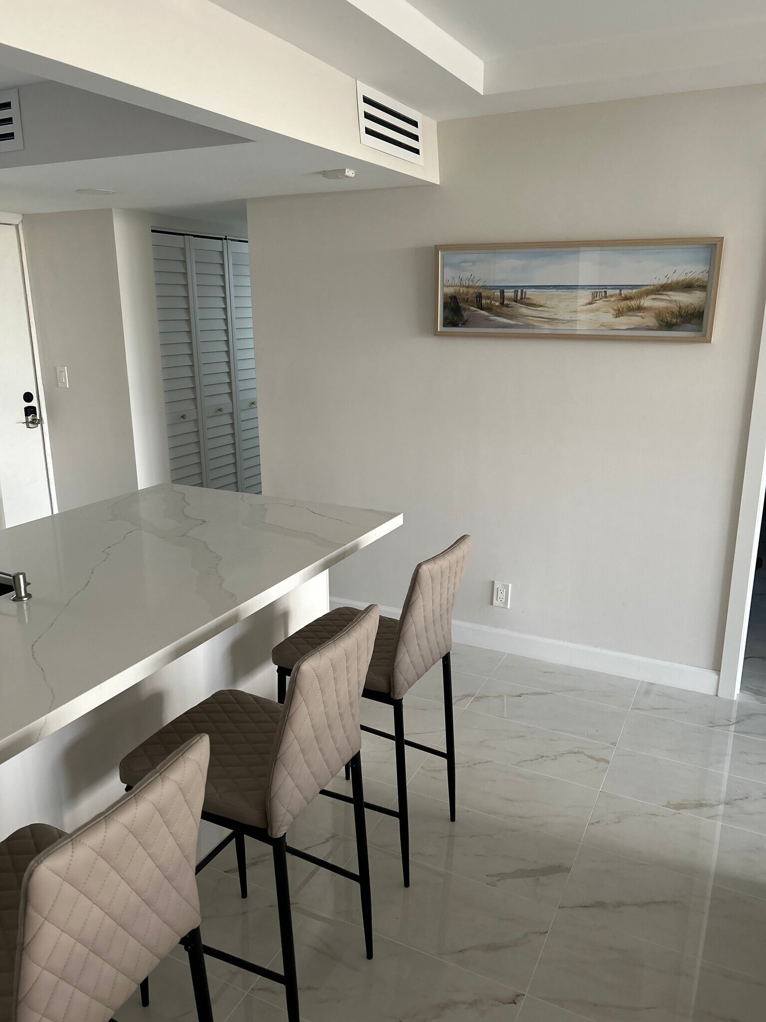 Building Photo - 1391 S Ocean Blvd