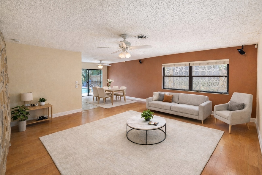 Building Photo - 3471 14th Ave N