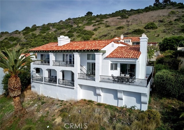 Building Photo - 7080 Vía Del Mar