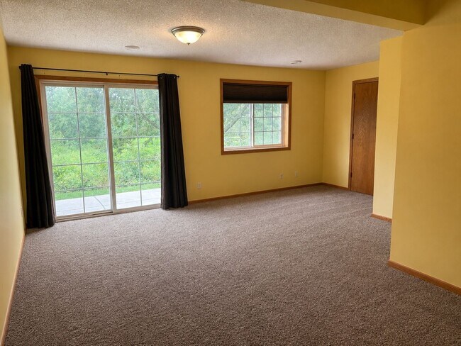 Building Photo - 9339 Turnberry Alcove