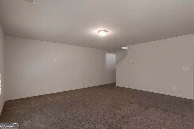 Building Photo - 3220 Tackett Rd