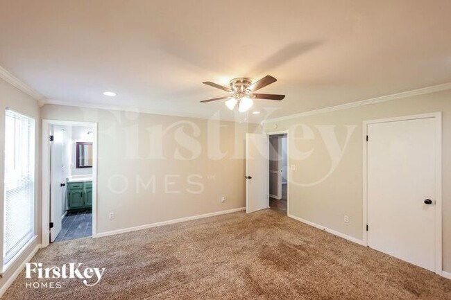 Building Photo - 1521 Cedargate Cir