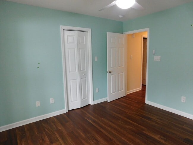 Building Photo - 7151 Windward Dr