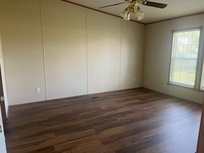 Building Photo - 17925 FM 521 Rd