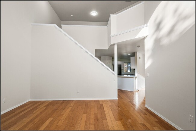 Building Photo - 5541 S Adonis Pl