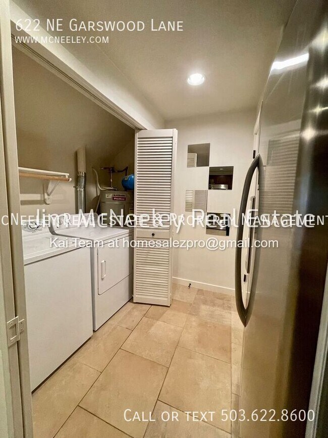 Building Photo - 622 NE Garswood Ln