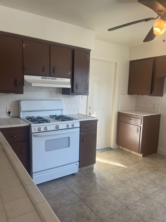 Building Photo - 3-Bedroom, 2-Bathroom Home for Rent –Coming Soon!