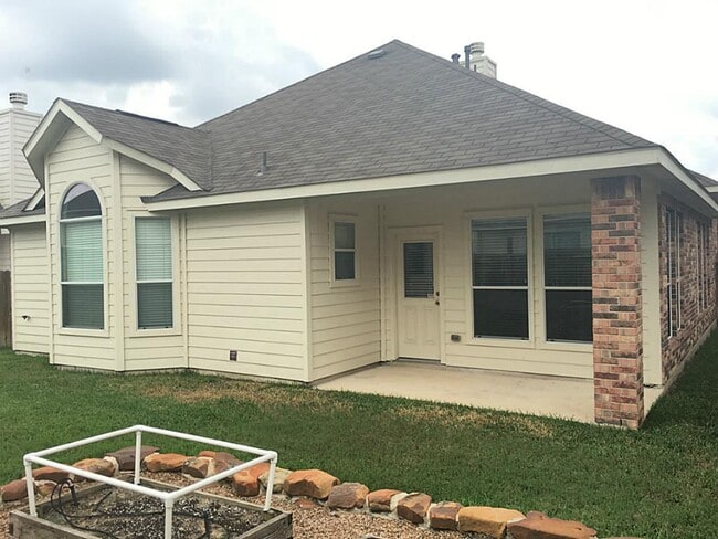 Building Photo - 10006 Kendahlwood Ln