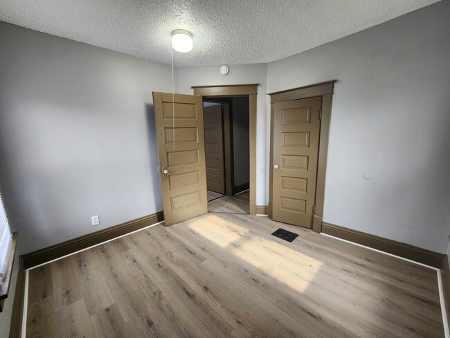 Building Photo - 525 Courtland St