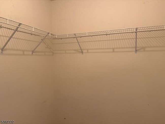 Building Photo - 8 Bateman Way