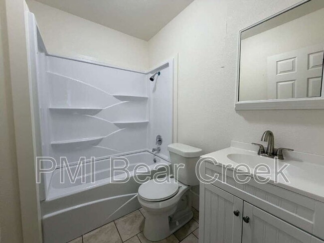 Building Photo - 3014 Rosalie St