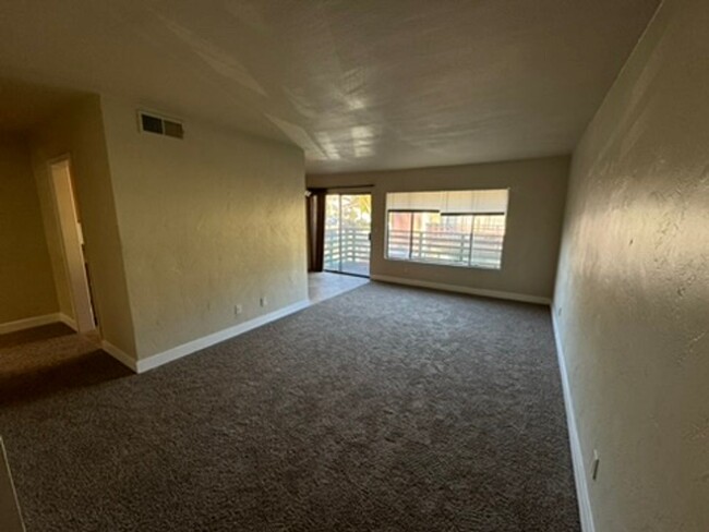 Primary Photo - 1 Bedroom 1 Bathroom Condo in La Habra