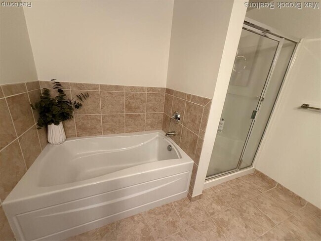 Building Photo - 3670 Woodward Ave