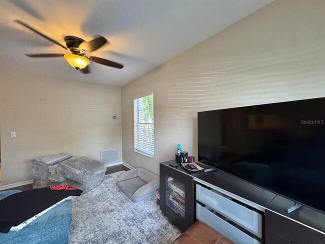 Building Photo - 5440 S MacDill Ave