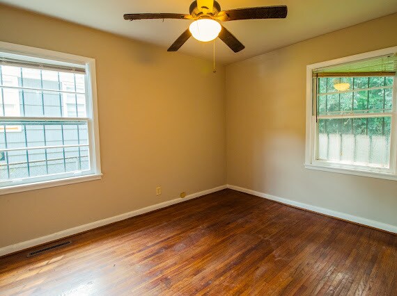 Building Photo - 616 86th St S